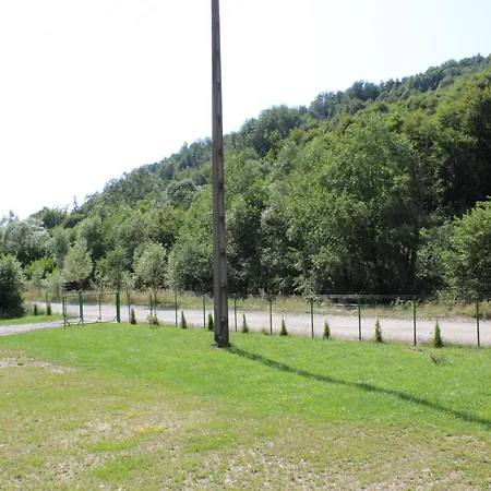 Laica, Romania Case de vacanță
